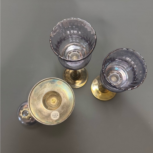 Elegant Blue and Gold Candle Holders - Picture 4 of 8